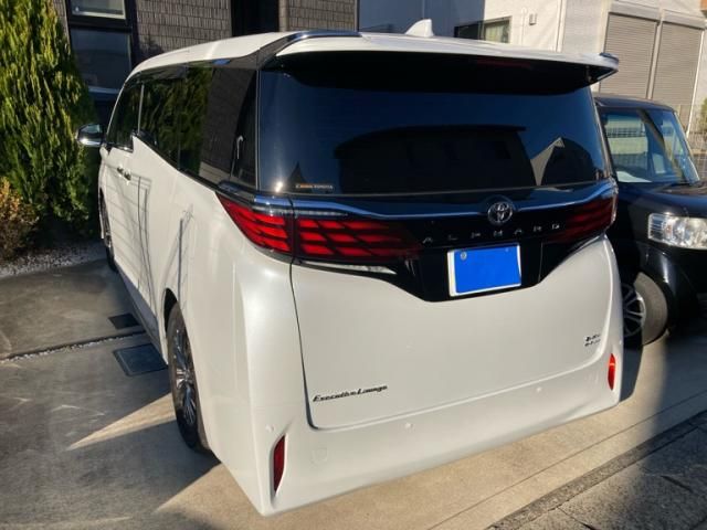 TOYOTA ALPHARD hybrid 4WD 2024