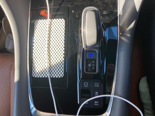 TOYOTA ALPHARD hybrid 4WD 2024