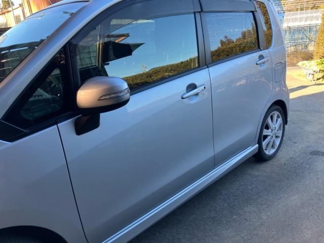 DAIHATSU MOVE CUSTOM 2013