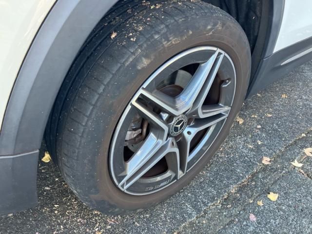 MERCEDES BENZ MERCEDES BENZ GLB 2022