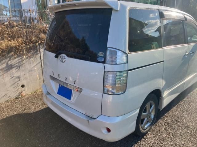 TOYOTA VOXY 2007
