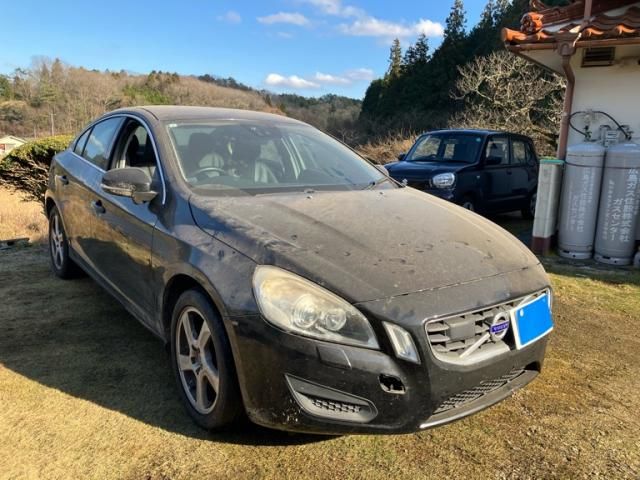 VOLVO VOLVO S60 2013