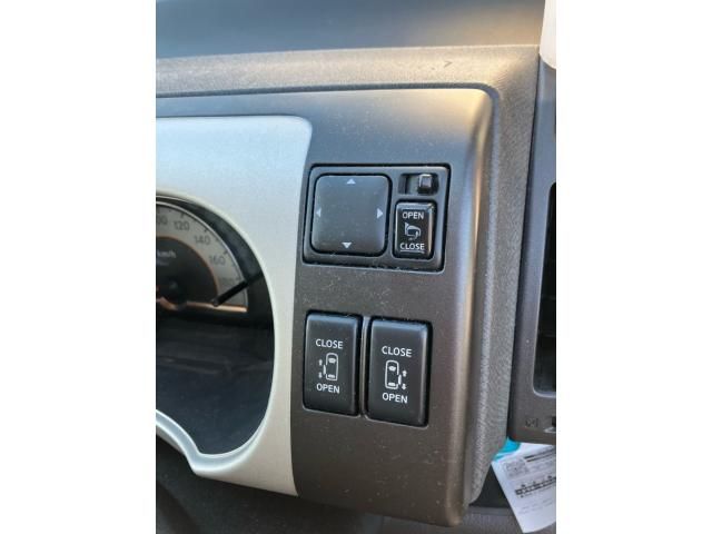 NISSAN SERENA  WG 2007