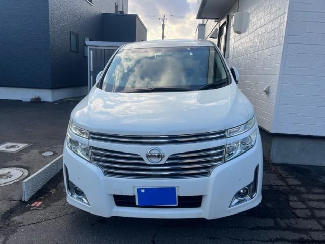 NISSAN ELGRAND  4WD 2010