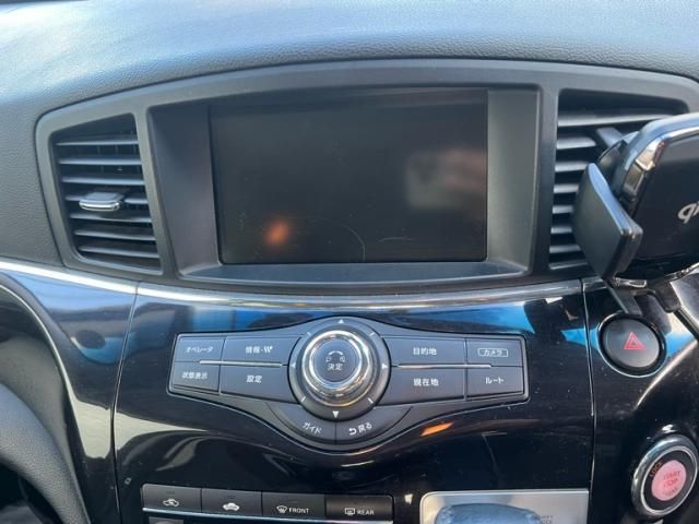 NISSAN ELGRAND  4WD 2010