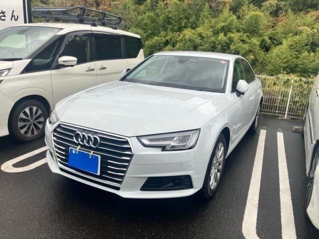 AUDI AUDI A4 2016