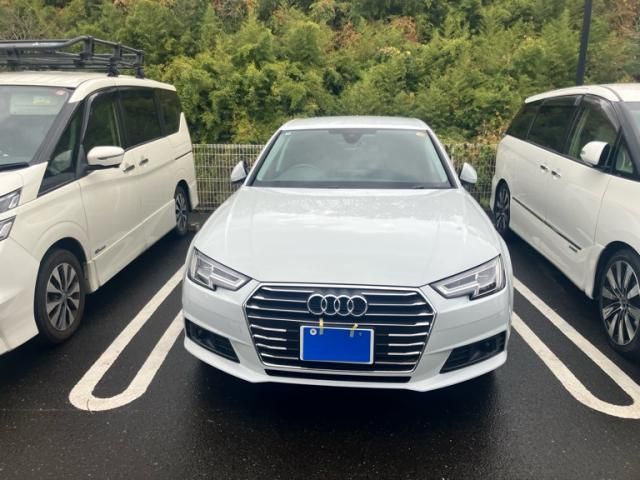 AUDI AUDI A4 2016