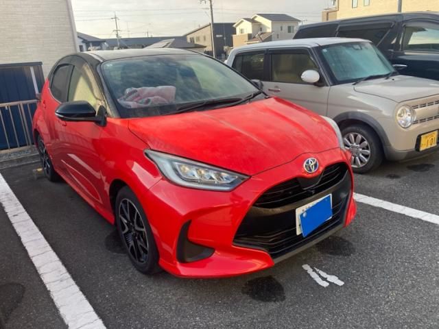 TOYOTA YARIS HYBRID 2021