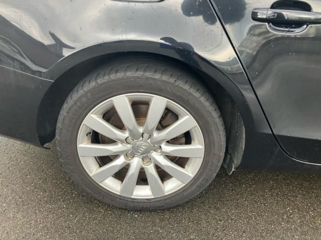 AUDI AUDI A4 AVANT 2012