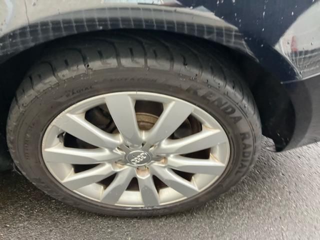 AUDI AUDI A4 AVANT 2012