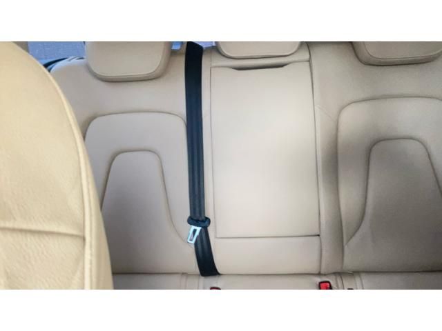 AUDI AUDI A4 AVANT 2012