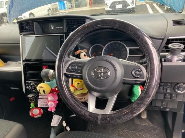 TOYOTA ROOMY 2020