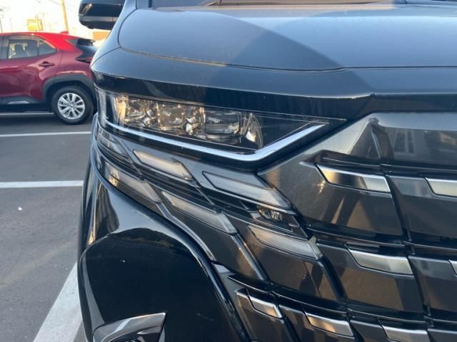 TOYOTA ALPHARD 2024