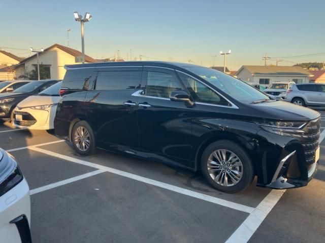 TOYOTA ALPHARD 2024