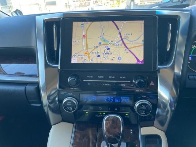 TOYOTA ALPHARD hybrid 4WD 2020