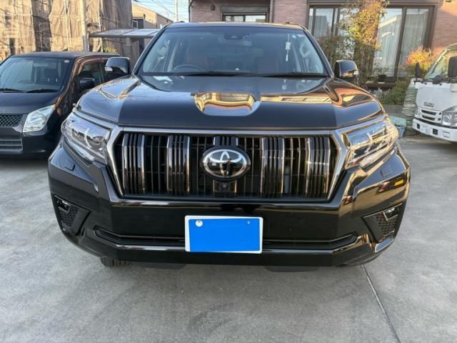 TOYOTA LANDCRUISER PRADO 2022