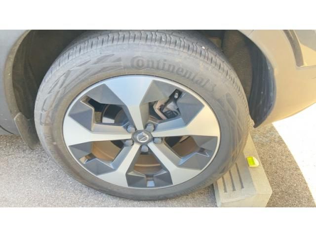 VOLVO VOLVO XC40 2023