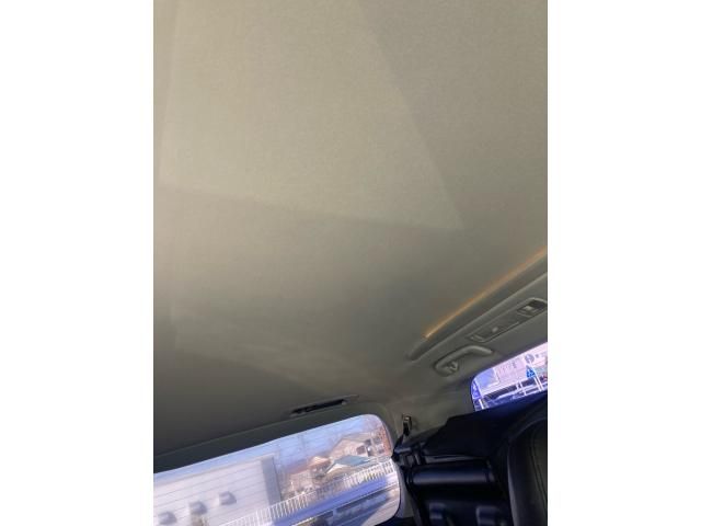 TOYOTA VELLFIRE 2012