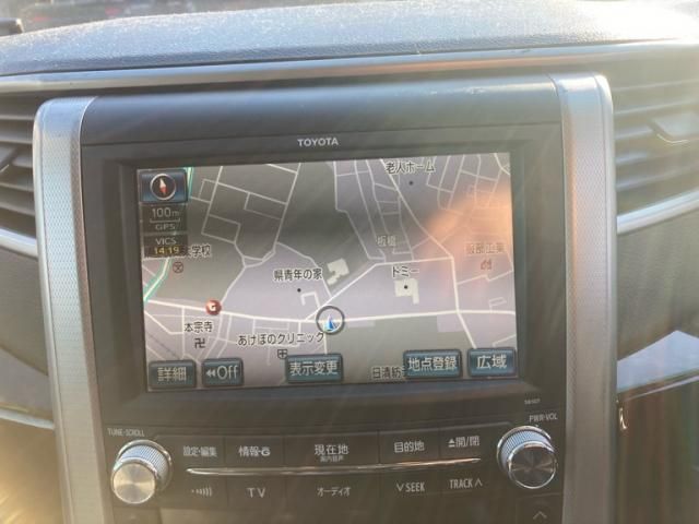 TOYOTA VELLFIRE 2012