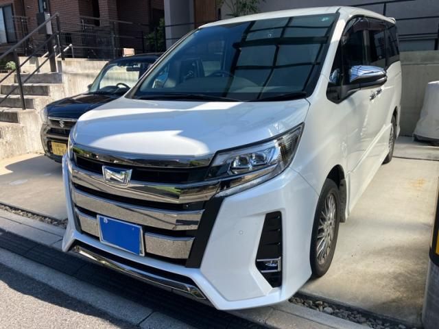 TOYOTA NOAH HYBRID 2021