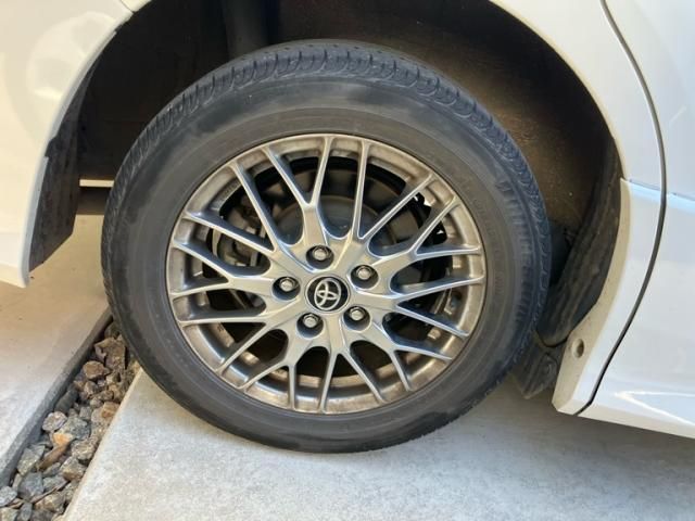 TOYOTA NOAH HYBRID 2021