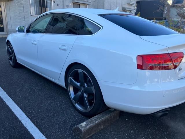 AUDI AUDI A5 SPORTBACK 2011