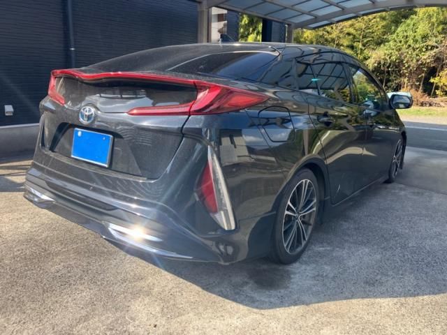 TOYOTA PRIUS PHV 2018