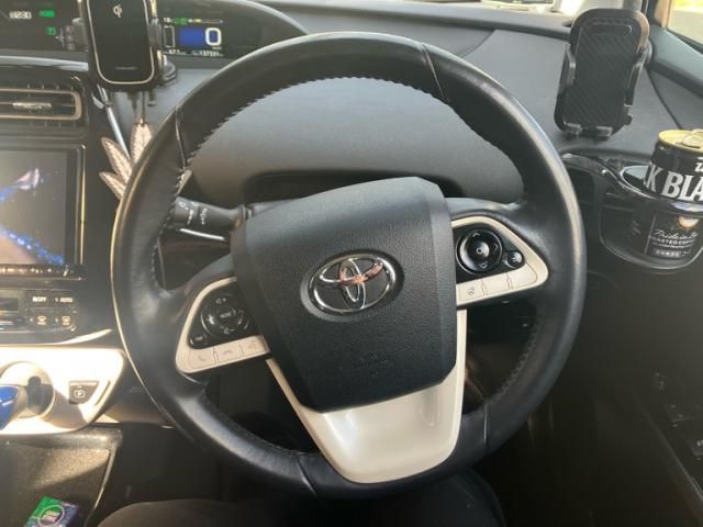 TOYOTA PRIUS PHV 2018