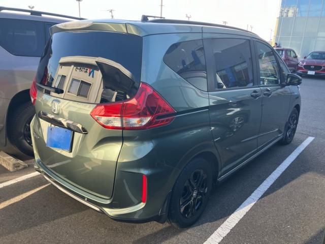 HONDA FREED 2024