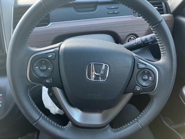 HONDA FREED 2024