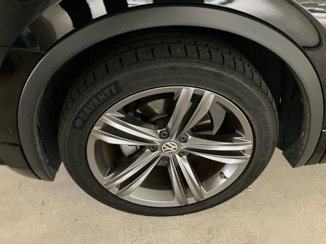 VOLKSWAGEN VOLKSWAGEN TIGUAN 2017