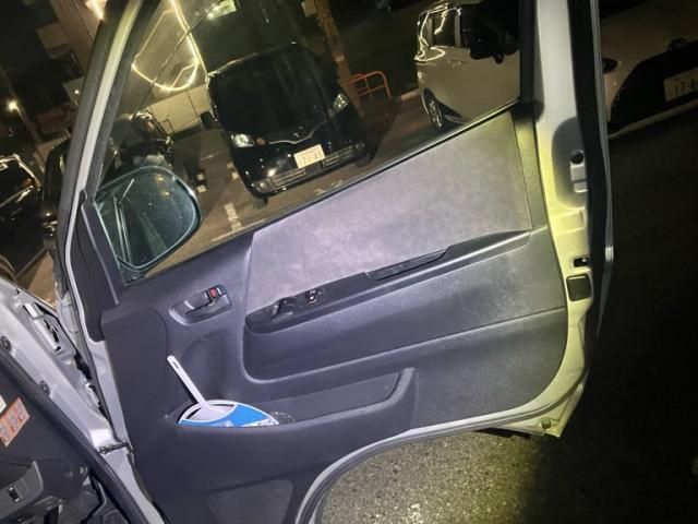 TOYOTA HIACE wagon 2011