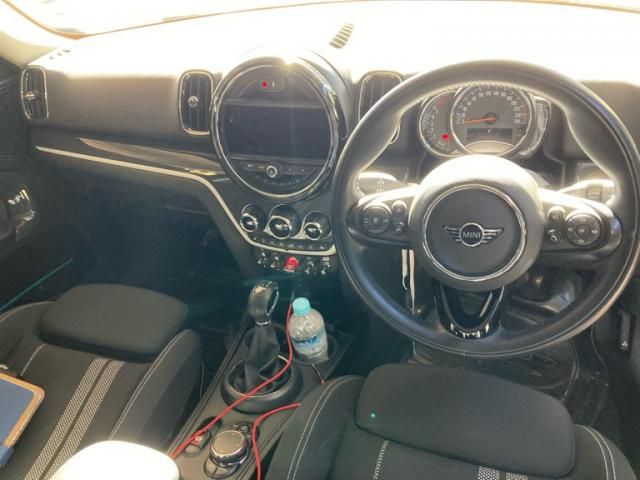 BMW BMW MINI COOPER SD CROSSOVER 2019