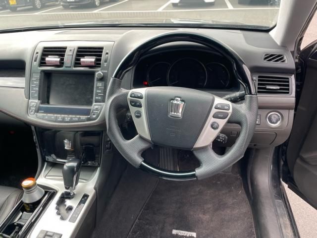 TOYOTA CROWN sedan 2011