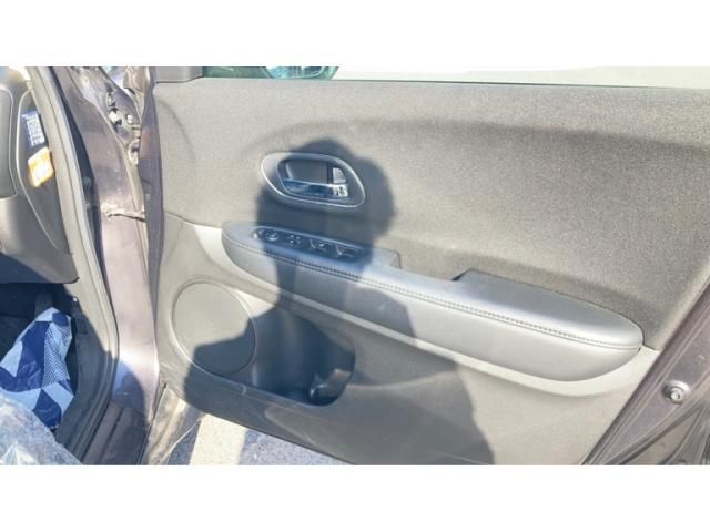 HONDA VEZEL HYBRID 4WD 2014