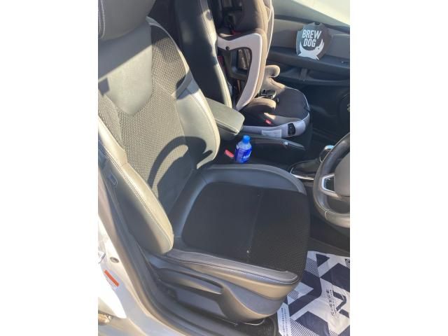 RENAULT RENAULT LUTECIA 2017