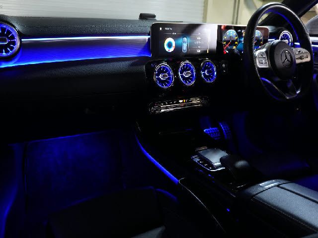 MERCEDES BENZ MERCEDES BENZ A class sedan 2019