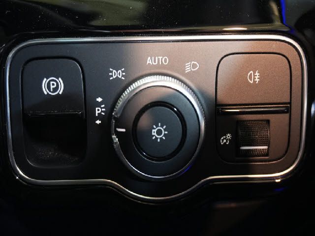 MERCEDES BENZ MERCEDES BENZ A class sedan 2019