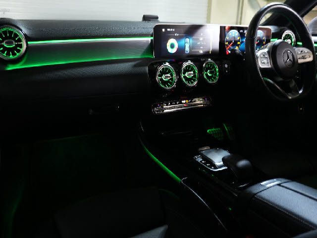 MERCEDES BENZ MERCEDES BENZ A class sedan 2019