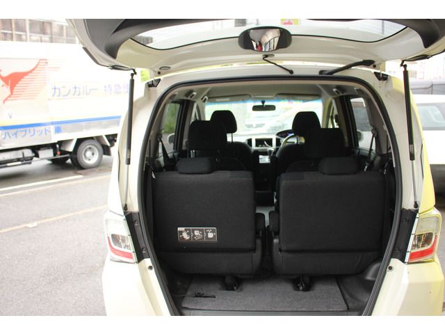 HONDA FREED HYBRID 2012
