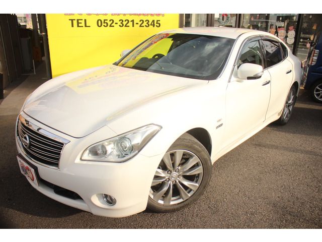 NISSAN FUGA HYBRID 2011