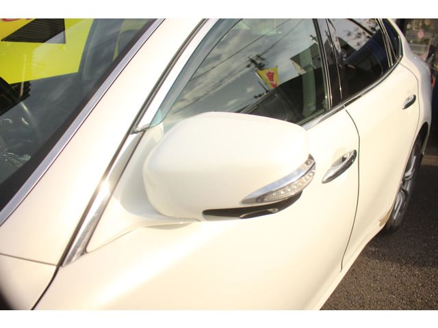 NISSAN FUGA HYBRID 2011