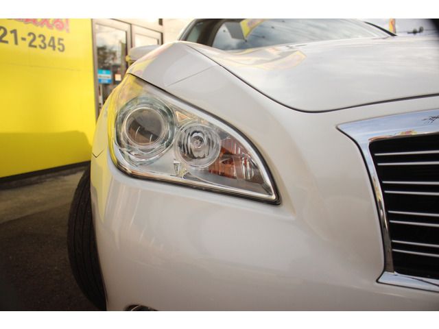 NISSAN FUGA HYBRID 2011