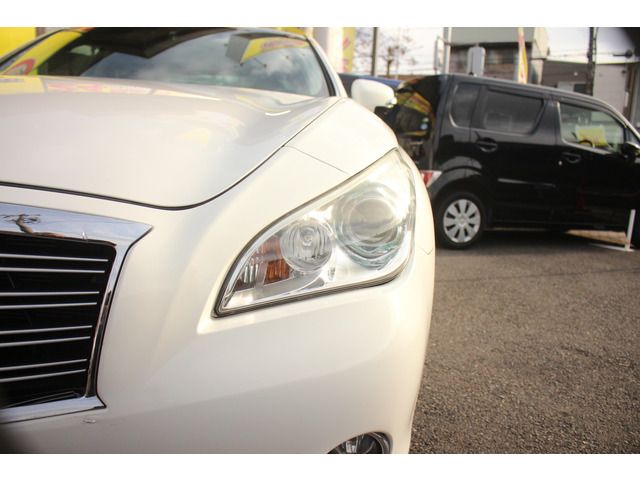 NISSAN FUGA HYBRID 2011