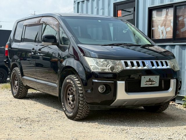 MITSUBISHI DELICA D:5 2WD 2011