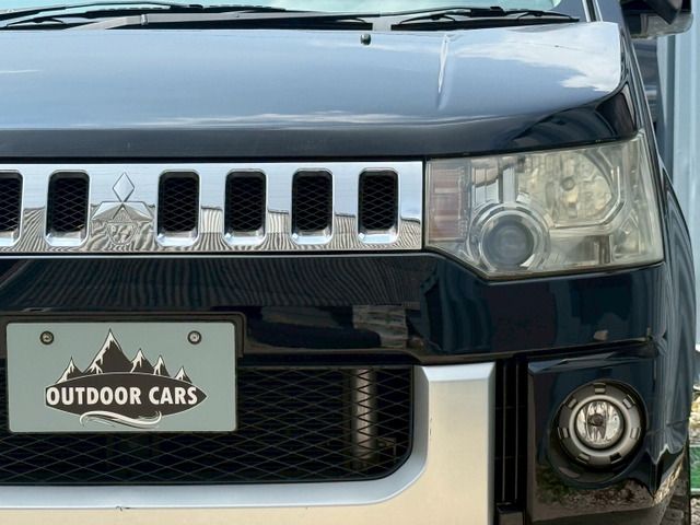 MITSUBISHI DELICA D:5 2WD 2011