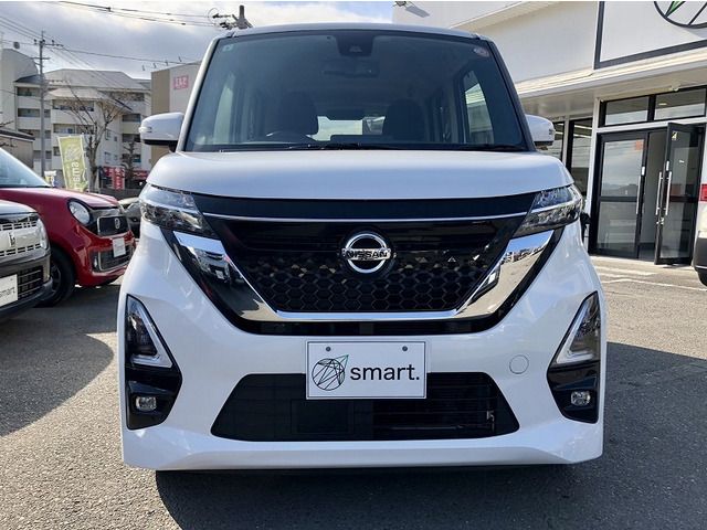 NISSAN ROOX 2021
