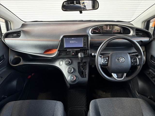 TOYOTA SIENTA 2016