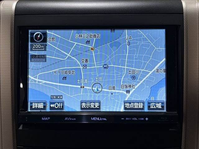 TOYOTA VELLFIRE 2012