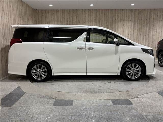 TOYOTA ALPHARD 2017